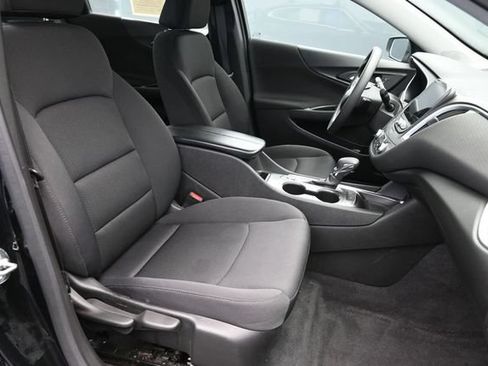 Used 2024 Chevrolet Malibu LT FWD image 30