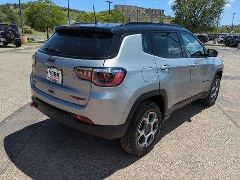 Certified 2022 Jeep Compass Trailhawk w/ Trailhawk Convenience Group AWD/4WD image 4