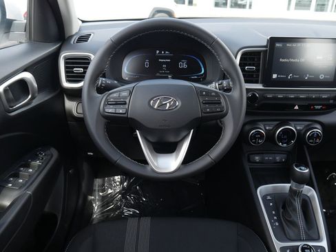 New 2026 Hyundai Venue SEL FWD image 32