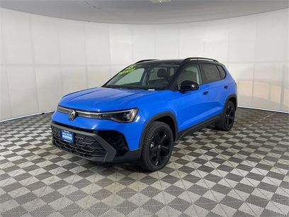 New 2025 Volkswagen Taos SE