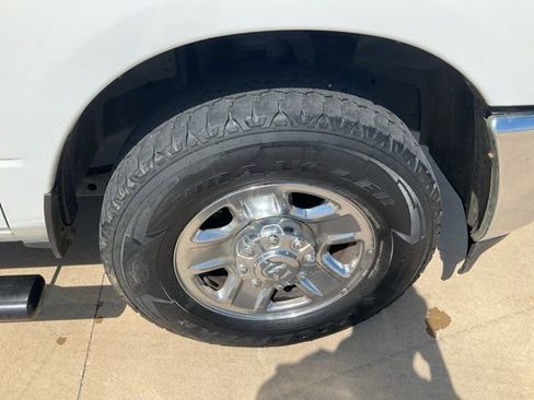 Used 2020 RAM 2500 Tradesman w/ Chrome Appearance Group RWD image 39
