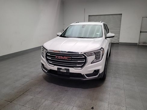 Used 2024 GMC Terrain SLT FWD image 15