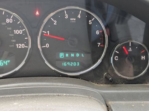 Used 2008 Jeep Liberty Sport w/ Popular Equipment Group AWD/4WD image 14