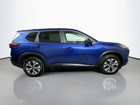 Used 2023 Nissan Rogue SV FWD image 8