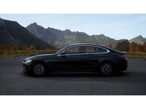 New 2026 BMW i4 eDrive40 w/ Premium Package RWD image 4