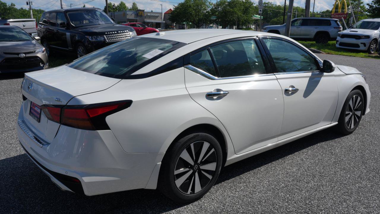 Used 2021 Nissan Altima 2.5 SL FWD image 5