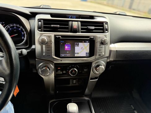 Used 2016 Toyota 4Runner SR5 image 22