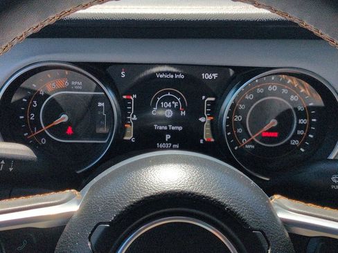 Used 2023 Jeep Gladiator Overland image 10