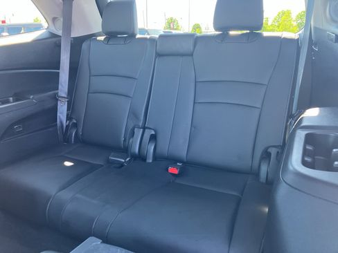 Used 2022 Honda Pilot Touring image 33