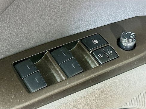 Used 2023 Toyota Camry LE image 18