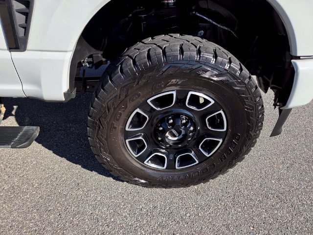 Used 2025 Ford F350 Platinum AWD/4WD image 16