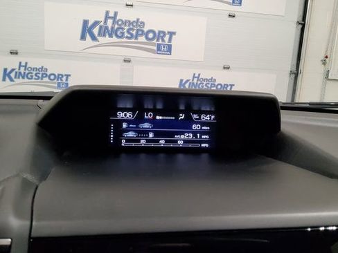 Used 2023 Subaru Crosstrek 2.5i Limited w/ Moonroof Package image 37