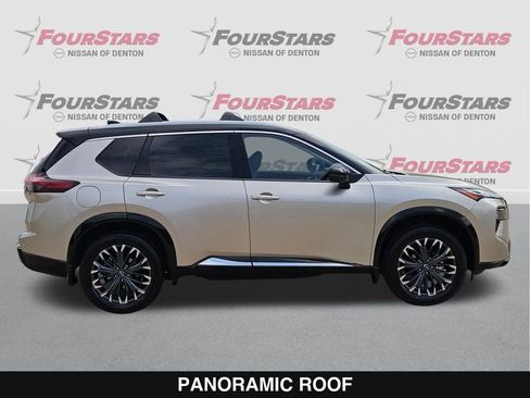 New 2026 Nissan Rogue Platinum AWD/4WD image 3