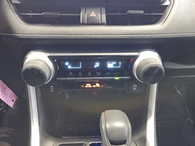 Certified 2025 Toyota RAV4 LE AWD/4WD image 25