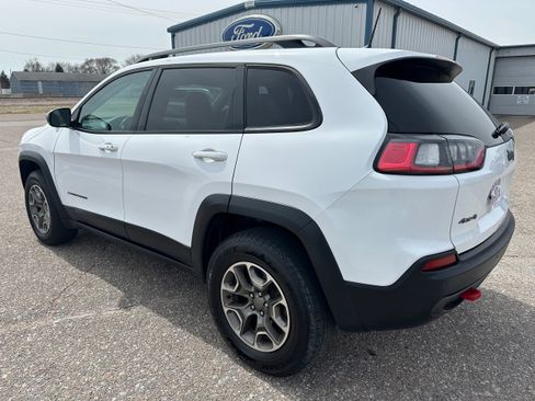 Used 2020 Jeep Cherokee Trailhawk w/ Cold Weather Group image 4
