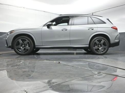New 2026 Mercedes-Benz GLC 300 image 37