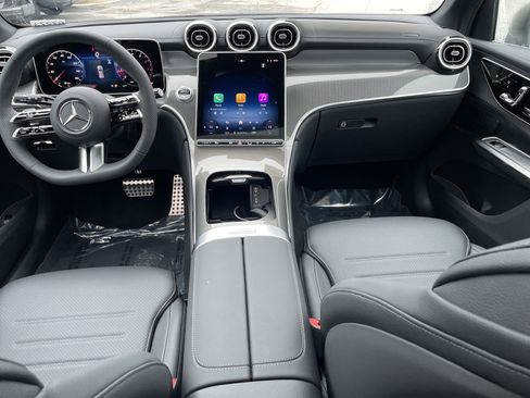 New 2026 Mercedes-Benz GLC 300 image 24