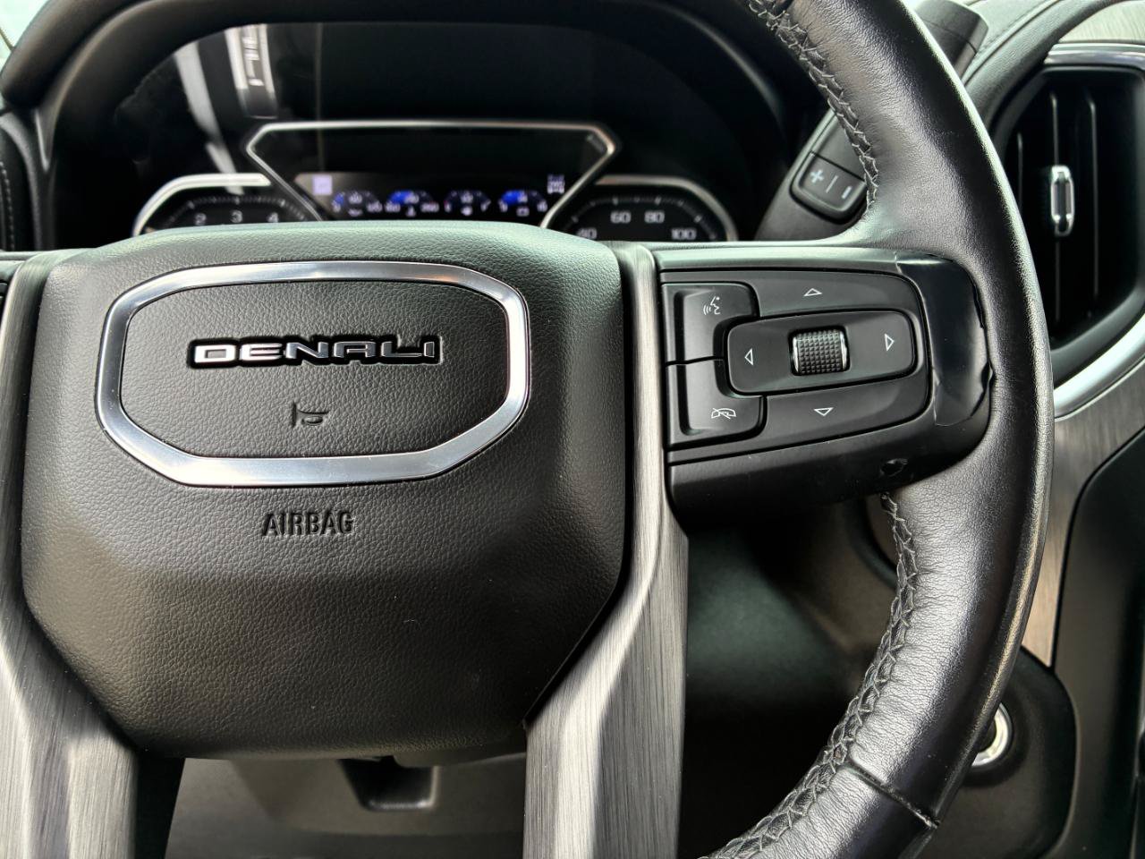 Used 2020 GMC Sierra 1500 Denali w/ Denali Ultimate Package AWD/4WD image 28