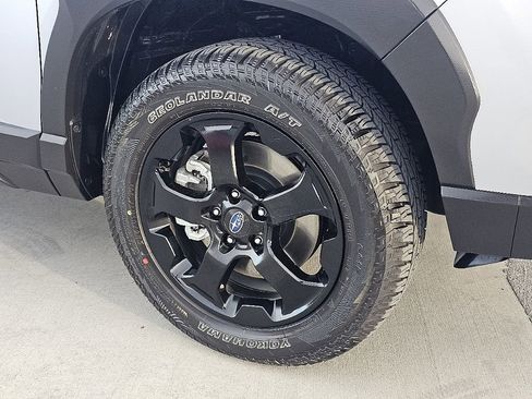 Certified 2025 Subaru Forester Wilderness w/ Wilderness Package image 9