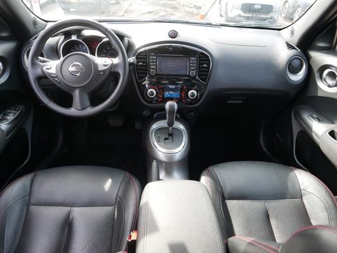Used 2015 Nissan Juke SL image 10