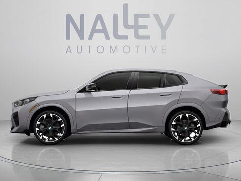 New 2026 BMW X2 xDrive28i w/ Technology Package AWD/4WD image 2