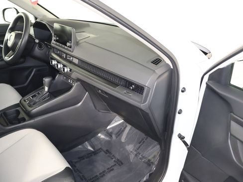 Certified 2024 Honda CR-V EX image 41