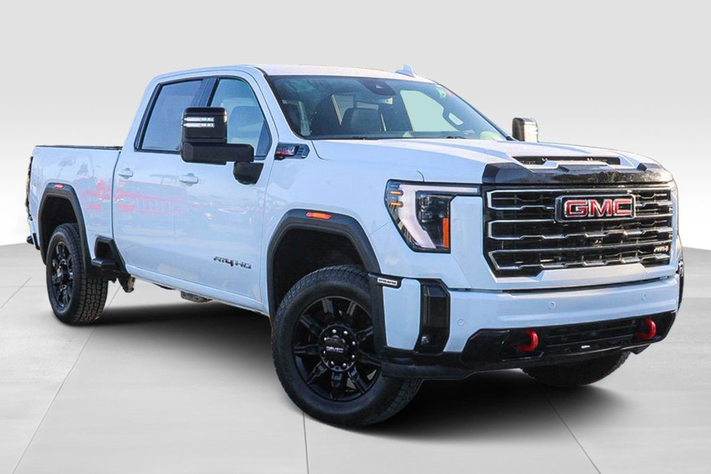 Used 2025 GMC Sierra 2500 AT4 AWD/4WD image 2