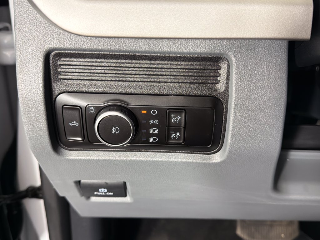 Used 2025 Ford F250 XL w/ STX Appearance Package AWD/4WD image 14