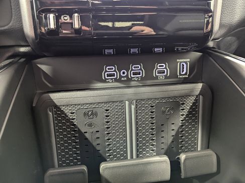 New 2026 RAM 1500 Laramie w/ Night Edition image 24