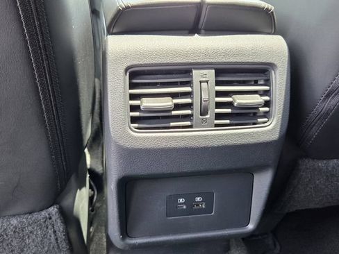 Used 2021 Nissan Rogue SV w/ Premium Package FWD image 15