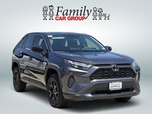 Used 2024 Toyota RAV4 LE AWD/4WD image 2