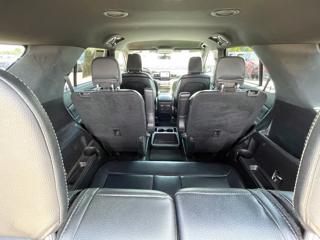 Used 2020 Ford Explorer XLT w/ Equipment Group 202A AWD/4WD image 24