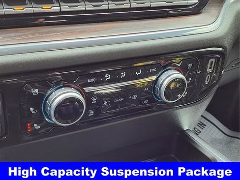 Used 2024 GMC Sierra 1500 SLT w/ SLT Premium Plus Package image 11