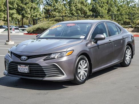 Certified 2023 Toyota Camry LE FWD image 3