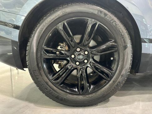 Used 2019 Land Rover Range Rover Velar R-Dynamic SE AWD/4WD image 89