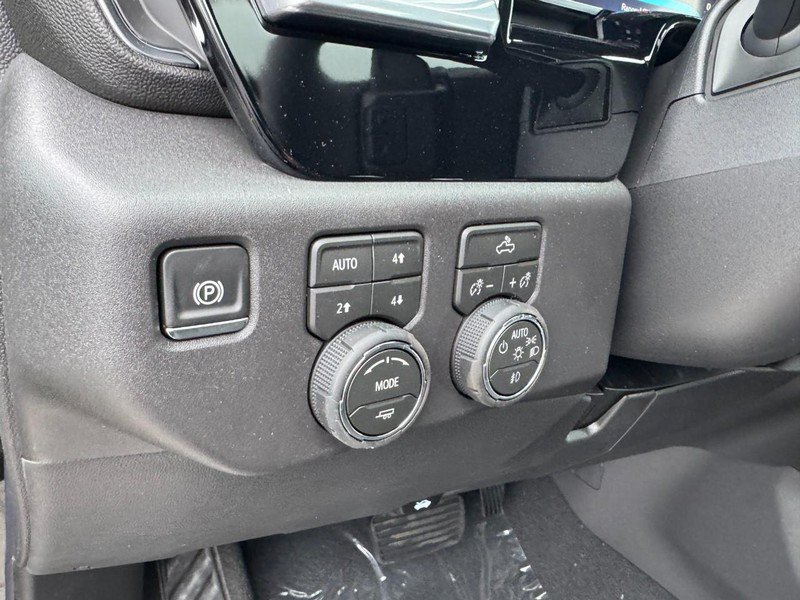 New 2026 Chevrolet Silverado 1500 RST w/ Convenience Package II AWD/4WD image 13