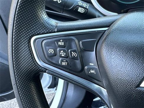 Used 2024 Chevrolet Malibu LT image 17