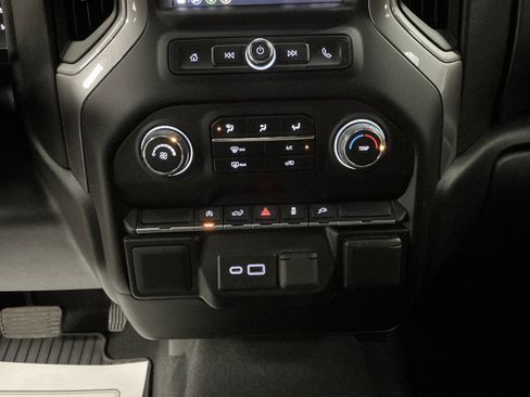 Used 2022 Chevrolet Silverado 1500 Custom w/ Rally Edition AWD/4WD image 16