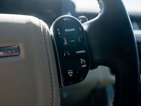 Used 2020 Land Rover Range Rover HSE image 53