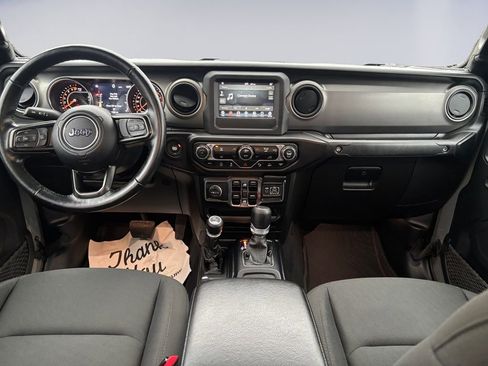 Used 2021 Jeep Gladiator Willys image 14