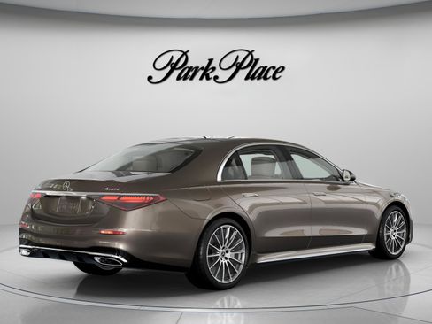 New 2026 Mercedes-Benz S 580 4MATIC Sedan image 21
