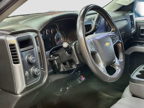 Used 2018 Chevrolet Silverado 1500 LT w/ All Star Edition AWD/4WD image 9