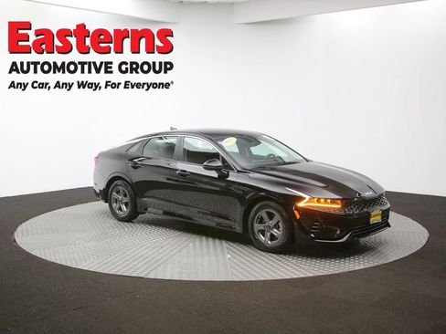 Used 2024 Nissan Sentra SV image 48