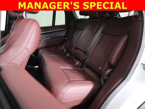 Used 2025 Land Rover Range Rover SE AWD/4WD image 56