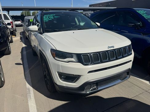 Used 2018 Jeep Compass Limited w/ Navigation Group image 5