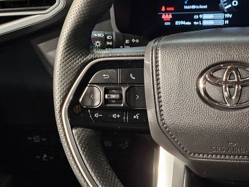 Certified 2025 Toyota Tundra Platinum AWD/4WD image 28