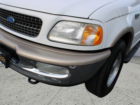 Used 1997 Ford Expedition Eddie Bauer image 10