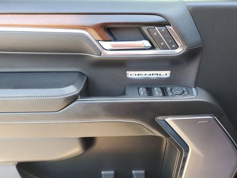 Used 2024 GMC Sierra 1500 Denali w/ Denali Reserve Package image 17