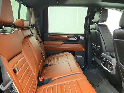Used 2024 GMC Sierra 2500 Denali Ultimate AWD/4WD image 23