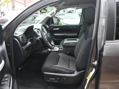 Used 2019 Toyota Tundra SR5 w/ SR5 Upgrade Package RWD image 7